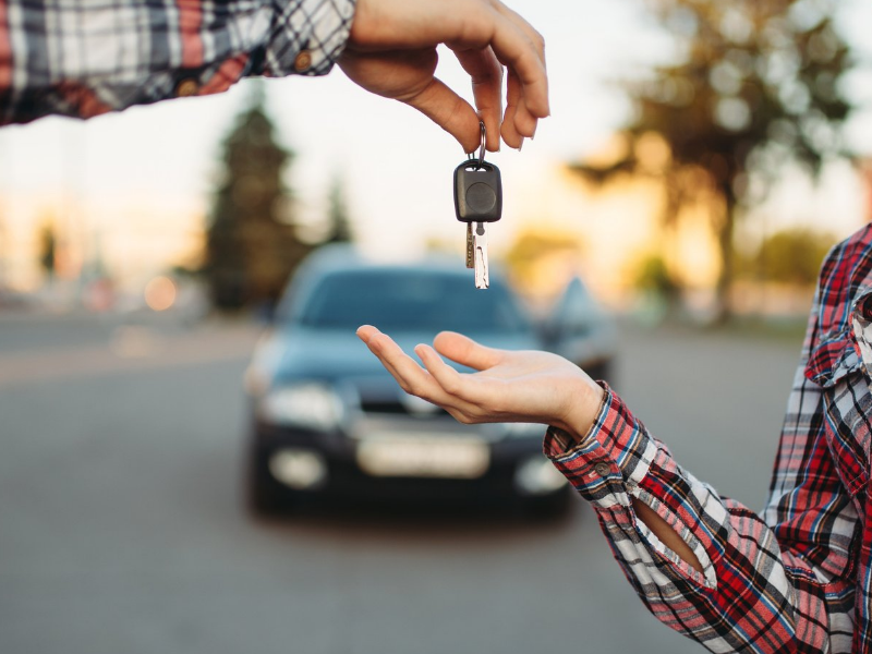 Patente B: in autoscuola è meglio